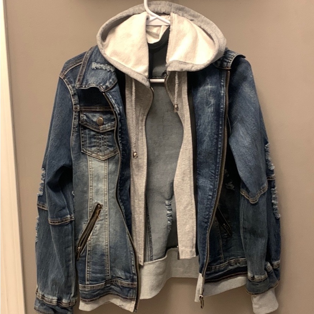 ✨Hooded Denim Jacket✨